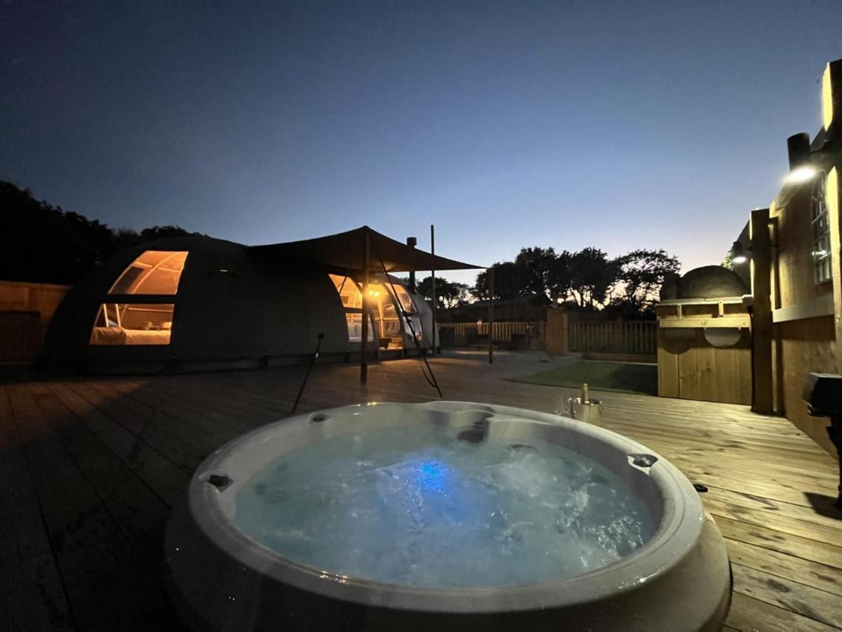 Sunrise Dome Tent Tenby Ngoại thất bức ảnh